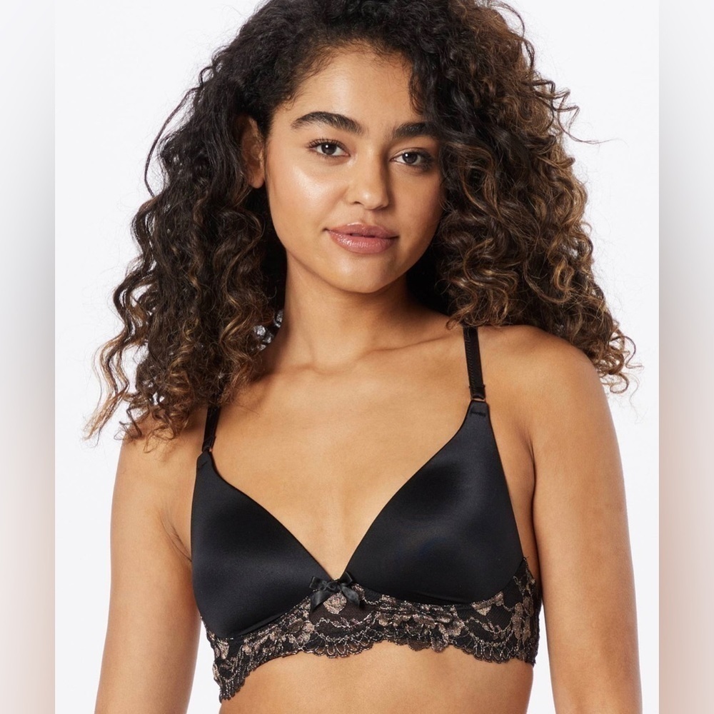 Nwot Hunkemoller Size 32C Lace Trim Padded Racerback Bra‎